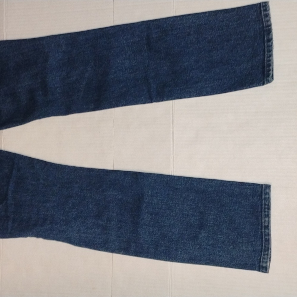 MOTHER High-Rise Women's Jeans in Light Blue Denim - Picture 13 of 16